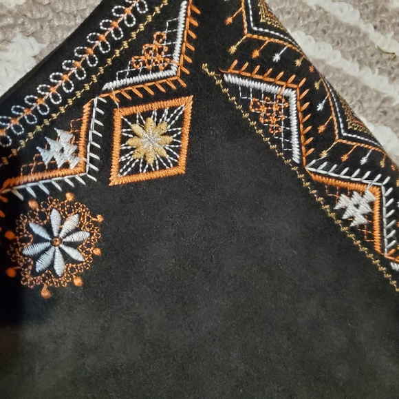 Suede style skirt with pockets - Picture 2 of 5